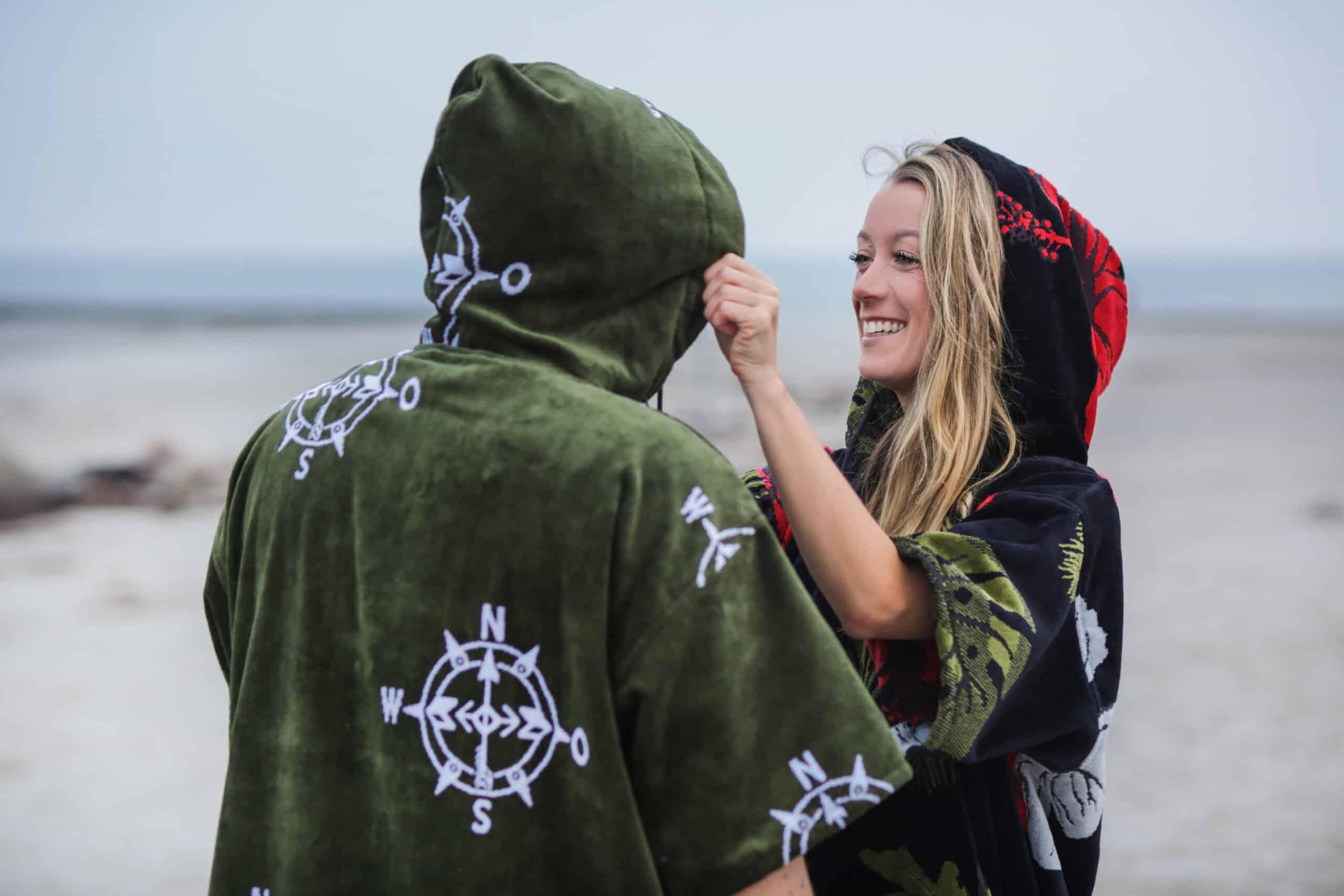 ATLANTIC SHORE Surf Poncho Kiel Hibiscus Compass