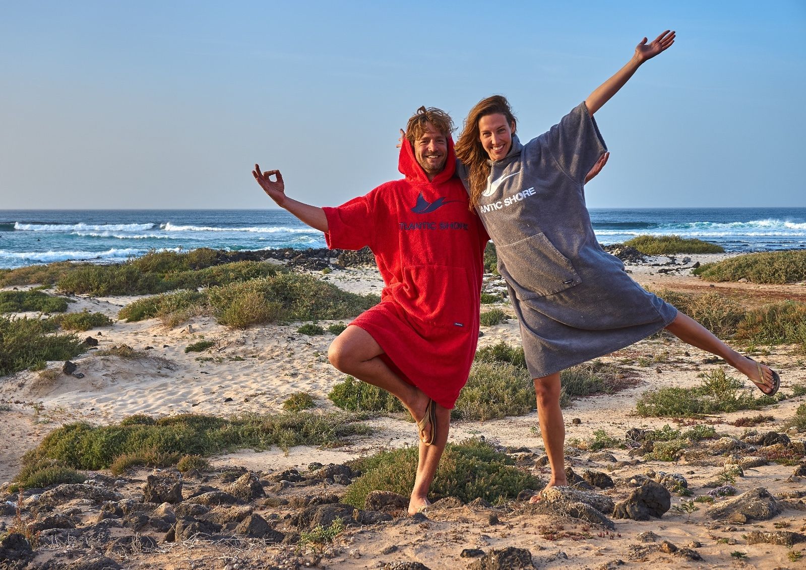 Atlantic Shore | Surf Poncho | Basic | Red 2