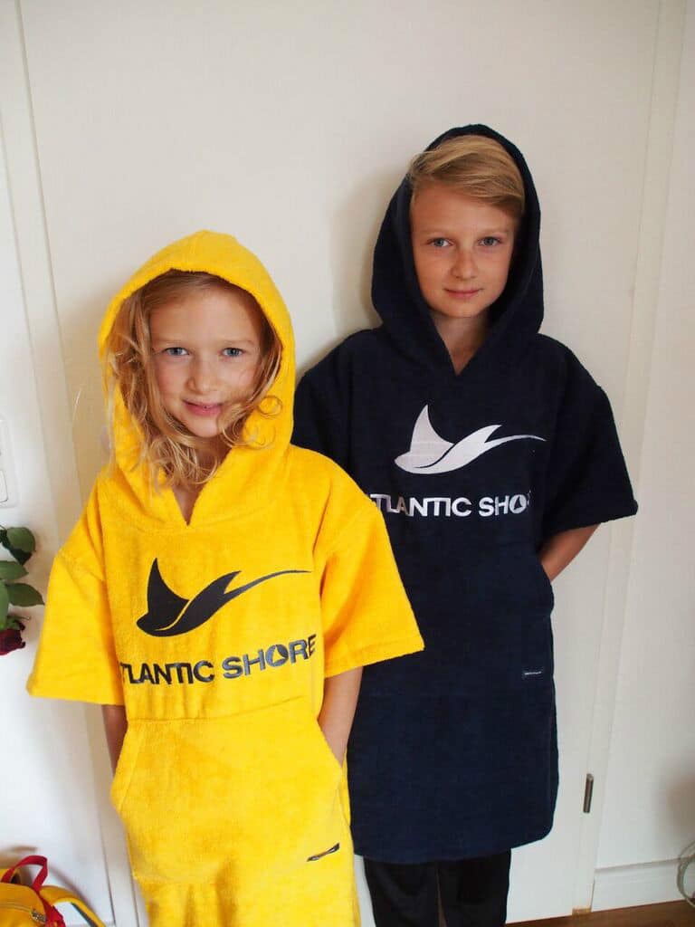 Atlantic Shore | Surf Poncho | Basic | Kids | Yellow & Navy Blue