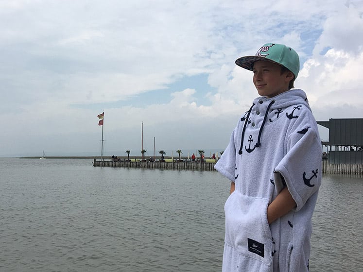 Atlantic Shore | Surf Poncho | Anchor | Kids | Offshore White