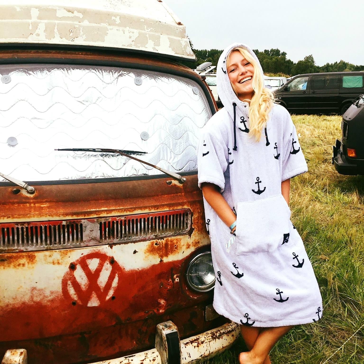 Atlantic Shore | Surf Poncho | Anchor | Offshore White