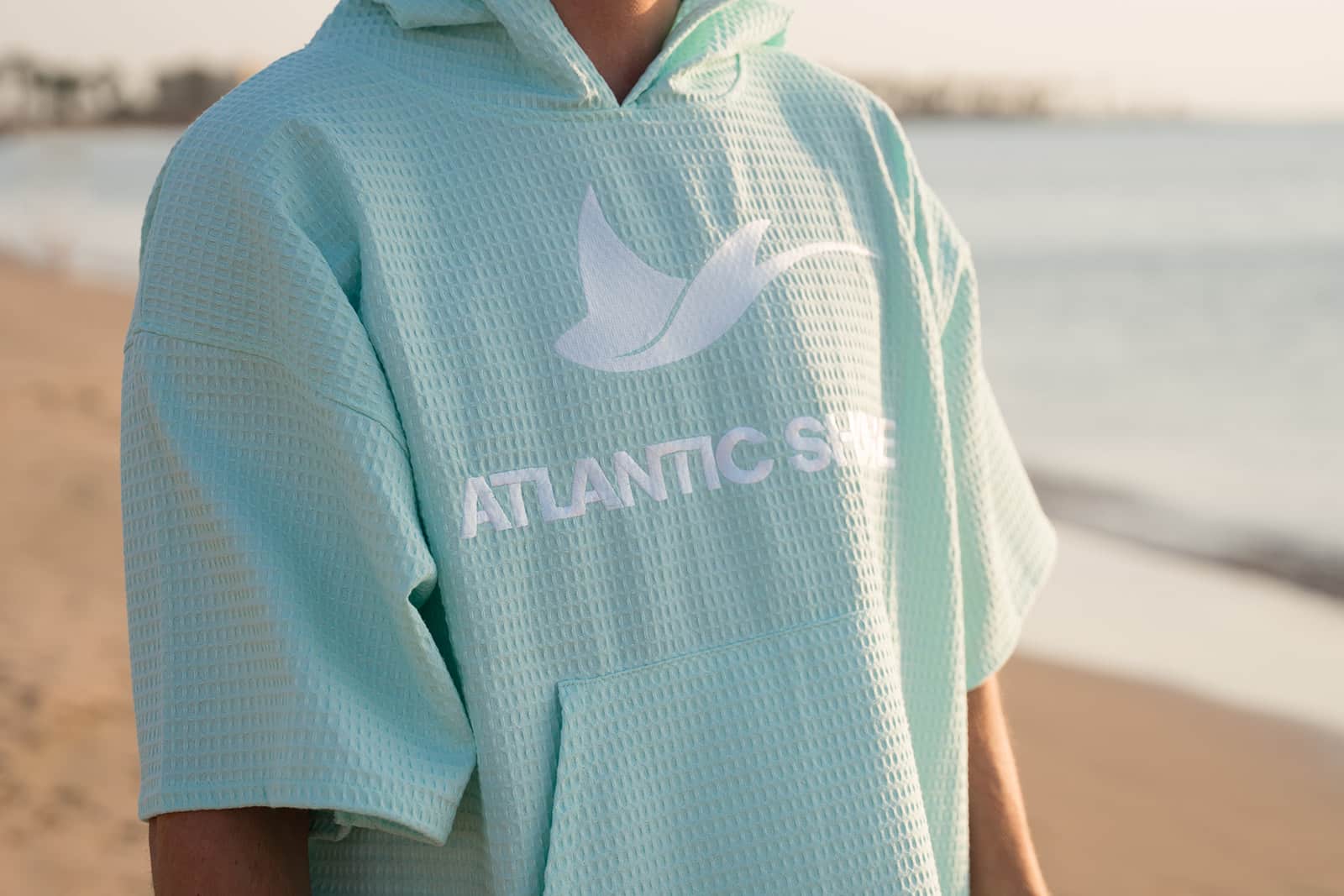 Atlantic Shore | Travel Poncho | Mint